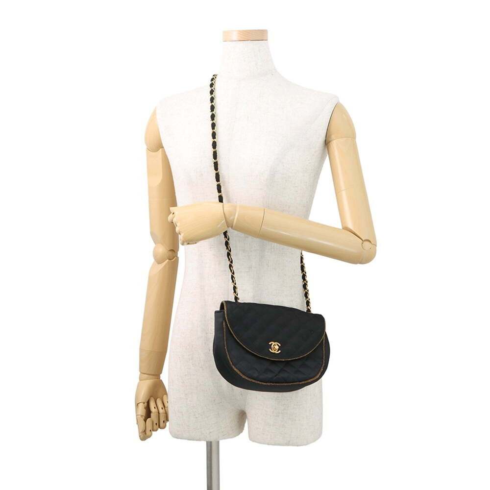 CHANEL Black Logo Shoulder Bag - Picture 4 of 15